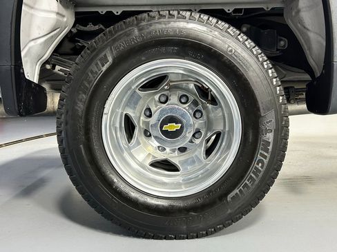 Used 2022 Chevrolet Silverado 3500 High Country AWD/4WD image 35