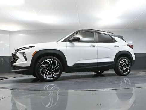Used 2025 Chevrolet TrailBlazer RS w/ Convenience Package FWD image 53