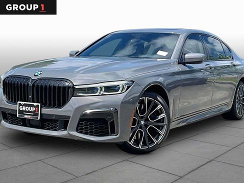 Used 2020 BMW 750i xDrive w/ Executive Package AWD/4WD image 1