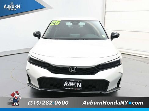 Used 2025 Honda Civic Sport image 3