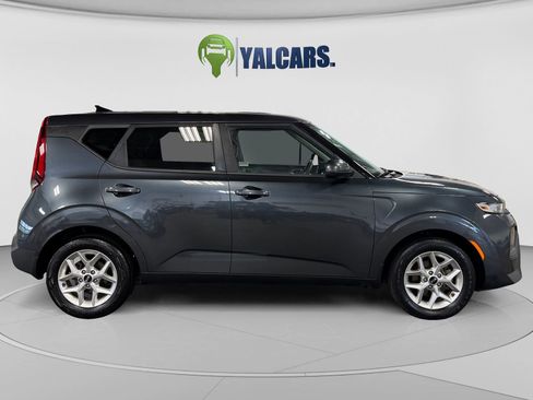 Used 2020 Kia Soul S FWD image 6