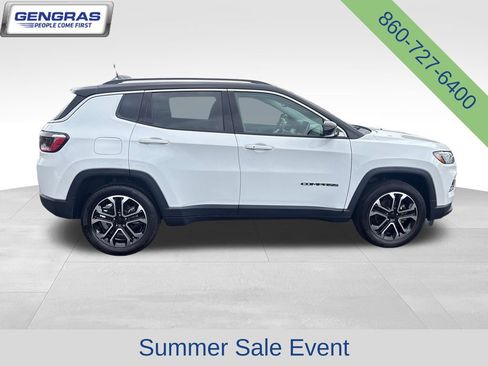 Used 2022 Jeep Compass Limited w/ Sun and Sound Group AWD/4WD image 9