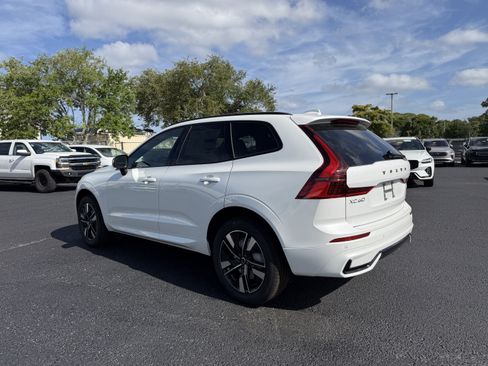 New 2026 Volvo XC60 B5 Core AWD/4WD image 5