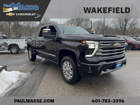 Used 2025 Chevrolet Silverado 2500 High Country w/ High Country Premium Package AWD/4WD image 4