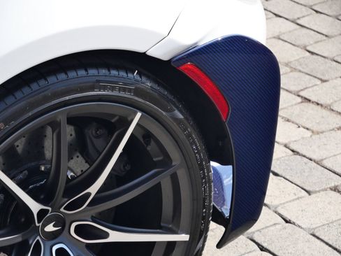 Used 2022 McLaren 765LT RWD image 32