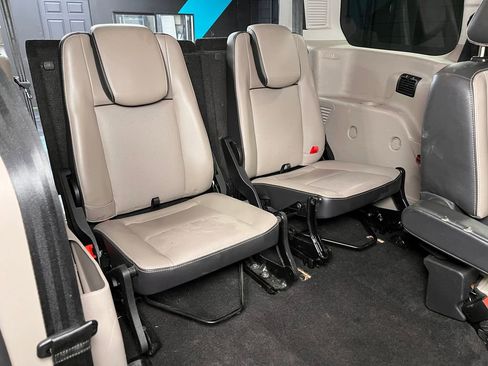 Used 2017 Ford Transit Connect Titanium image 24