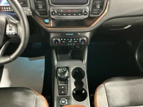 Used 2023 Ford Bronco Sport Outer Banks w/ Tech Package AWD/4WD image 12