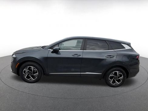 Used 2025 Kia Sportage LX FWD image 9