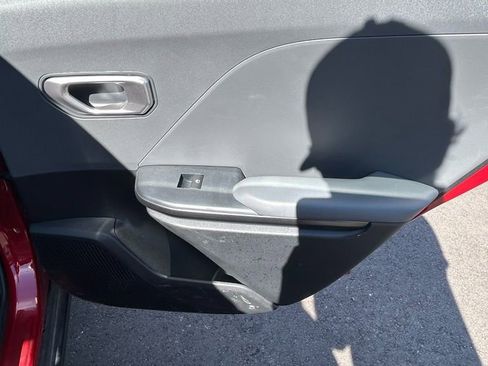 Used 2025 Kia K4 LXS image 16