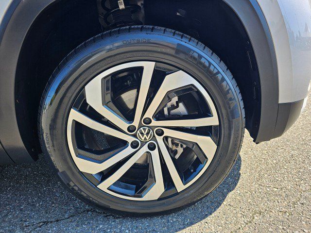 Used 2023 Volkswagen Atlas SEL AWD/4WD image 9