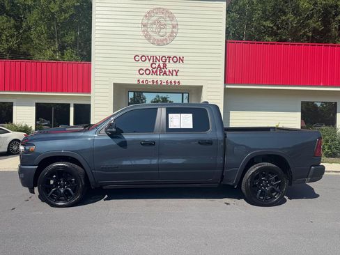 Used 2025 RAM 1500 Laramie w/ Night Edition AWD/4WD image 4