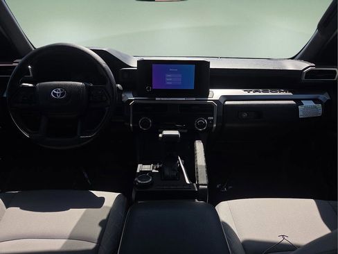 Certified 2025 Toyota Tacoma SR5 AWD/4WD image 16