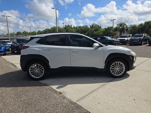 Used 2021 Hyundai Kona SEL w/ Cargo Package FWD image 9