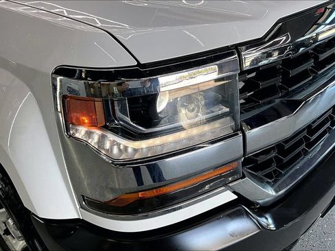 Used 2017 Chevrolet Silverado 1500 W/T w/ WT Convenience Package AWD/4WD image 31