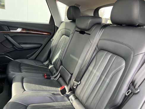Used 2018 Audi Q5 2.0T Premium Plus w/ Premium Plus Package image 33