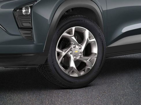 New 2026 Chevrolet Trax LS w/ LS Convenience Package FWD image 4