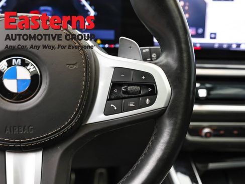 Used 2025 BMW X5 xDrive40i w/ M Sport Package AWD/4WD image 16