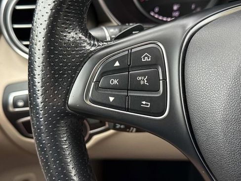 Used 2019 Mercedes-Benz GLC 300 4MATIC image 24
