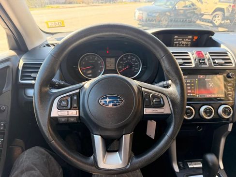 Used 2017 Subaru Forester 2.5i Premium w/ All-Weather Package AWD/4WD image 11