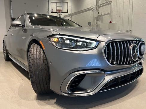 Used 2025 Mercedes-Benz S 63 AMG S image 3