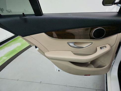 Used 2018 Mercedes-Benz C 300 Sedan w/ Premium Package image 25