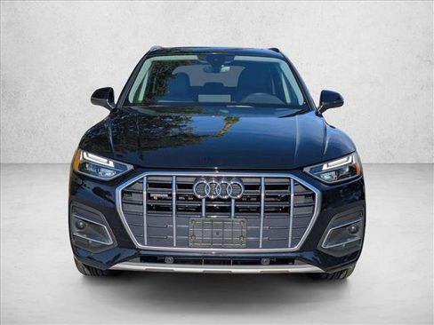 Used 2021 Audi Q5 2.0T Premium w/ Convenience Package AWD/4WD image 2
