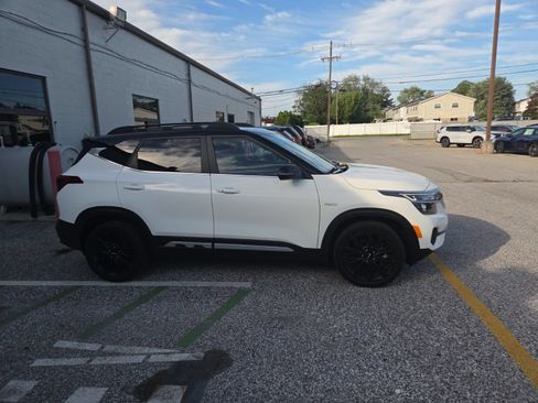 Used 2022 Kia Seltos Nightfall Edition AWD/4WD image 4