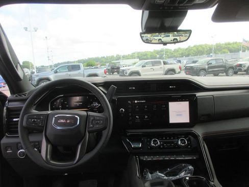 New 2026 GMC Sierra 3500 AT4 w/ AT4 Premium Plus Package AWD/4WD image 17