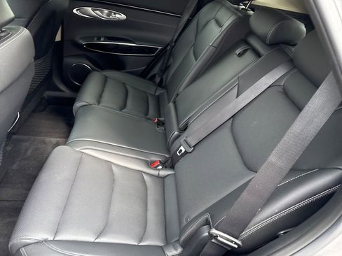 Used 2025 Genesis GV70 2.5T image 11