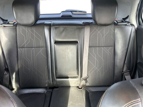 Used 2019 Chevrolet Trax LT w/ LT Convenience Package AWD/4WD image 10