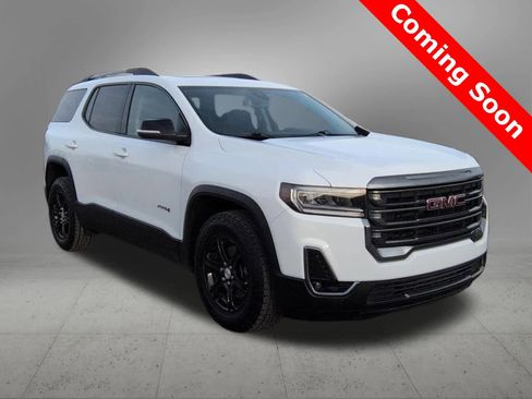 Used 2023 GMC Acadia AT4 w/ Preferred Package image 8