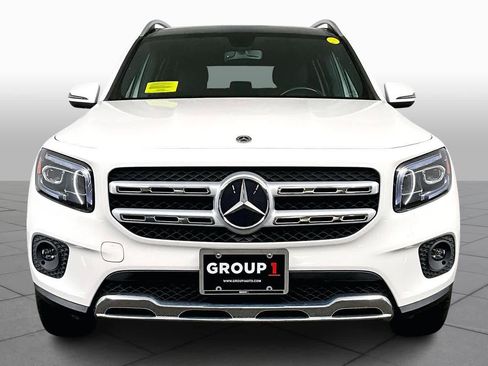 Used 2023 Mercedes-Benz GLB 250 4MATIC image 3