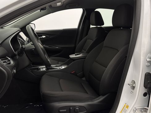 Used 2024 Chevrolet Malibu LT image 13