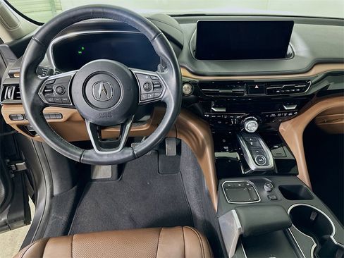 Used 2022 Acura MDX SH-AWD w/ Technology Package image 18
