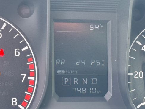 Certified 2017 Nissan Titan S image 11