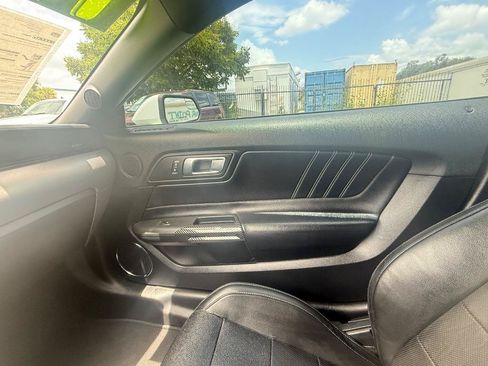 Used 2018 Ford Mustang Premium RWD image 10