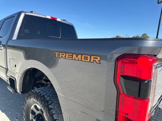 Used 2024 Ford F250 Platinum w/ Tremor Off-Road Package AWD/4WD image 15