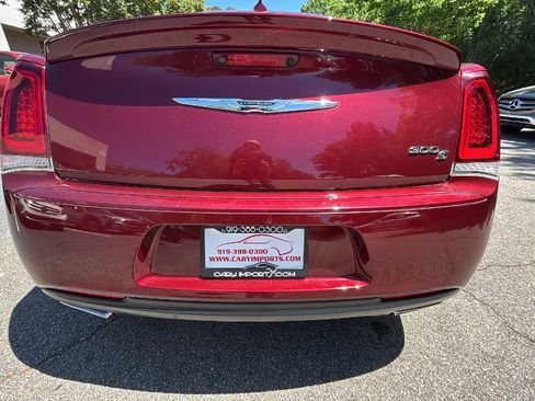 Used 2020 Chrysler 300 S image 20