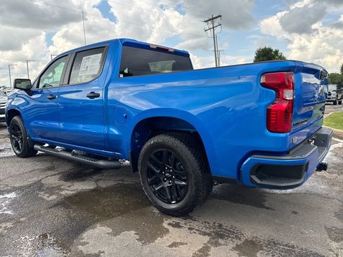 Used 2025 Chevrolet Silverado 1500 Custom w/ Turbomax Blackout Package RWD image 6