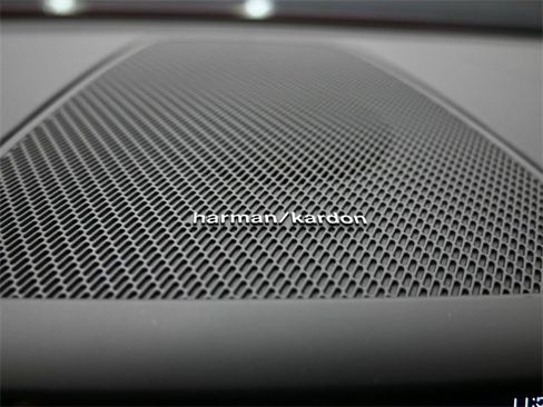 Used 2023 Volvo XC60 B5 Ultimate w/ Climate Package image 30