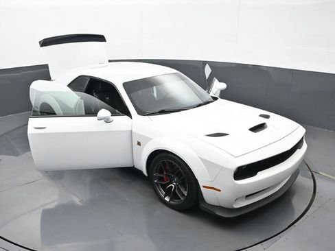 Used 2021 Dodge Challenger R/T Scat Pack RWD image 28