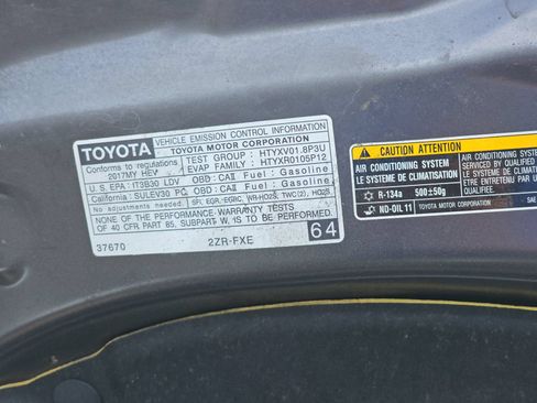 Used 2017 Toyota Prius V Four w/ Carpet Mat Package FWD image 15