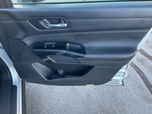 Used 2022 Nissan Pathfinder SV w/ Cargo Package image 38