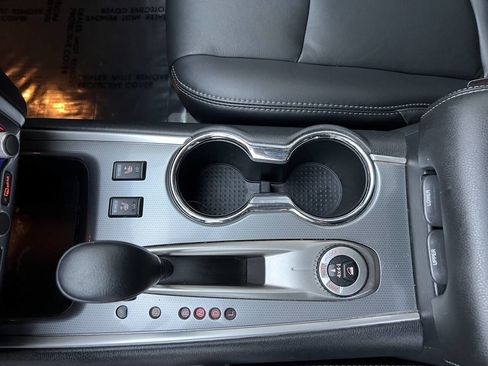 Used 2019 Nissan Pathfinder SL image 25