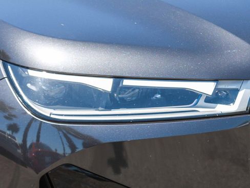 Used 2023 BMW iX xDrive50 w/ Premium Package AWD/4WD image 8