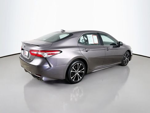 Certified 2020 Toyota Camry SE FWD image 8