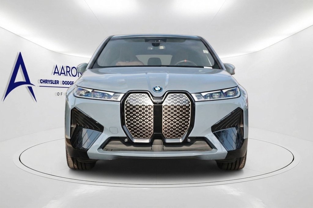 Used 2025 BMW iX M60 AWD/4WD image 4