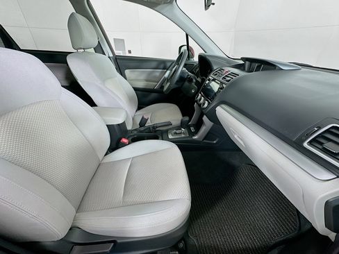 Used 2018 Subaru Forester 2.5i Premium image 30