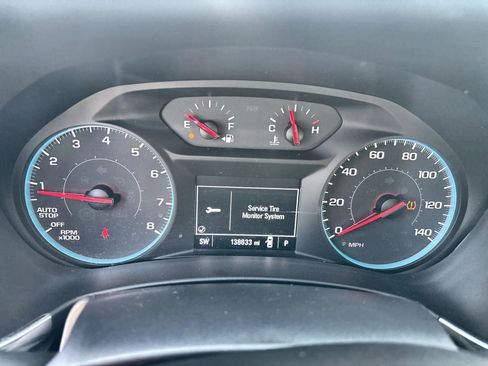 Used 2018 Chevrolet Equinox LS image 10