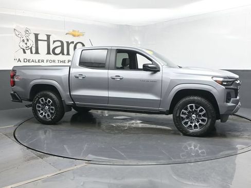 Used 2026 Chevrolet Colorado Z71 w/ Technology Package AWD/4WD image 47